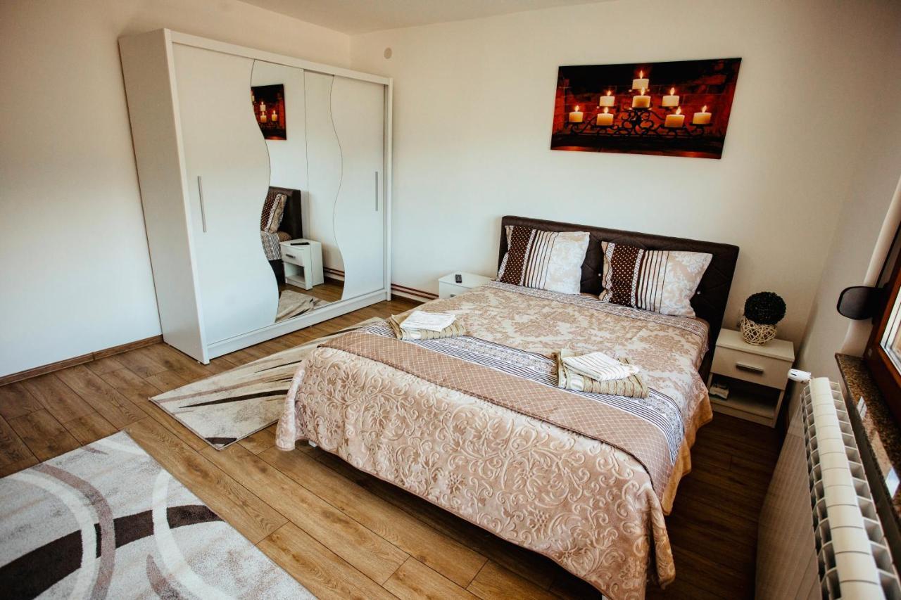 Apartment In Zlatar *