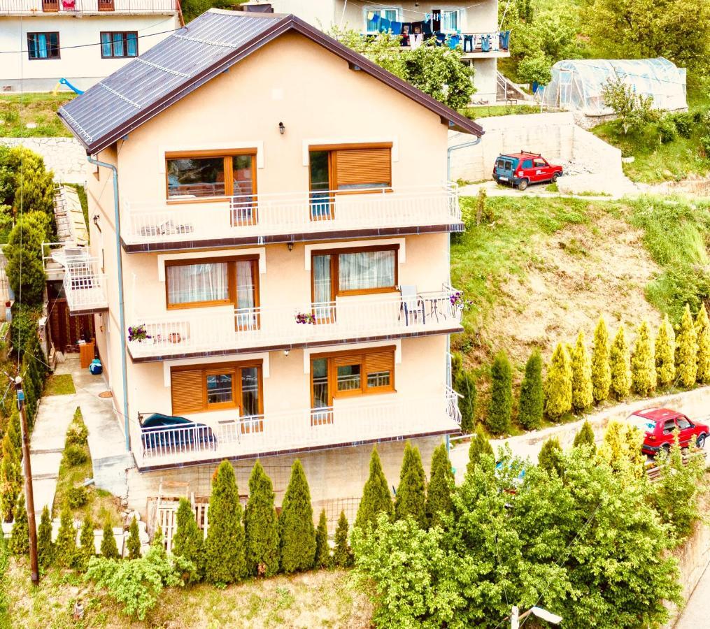 Apartment In Zlatar