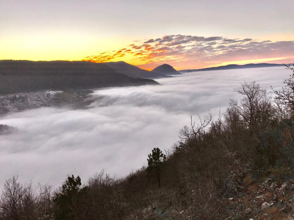 In Zlatar * Nova Varos