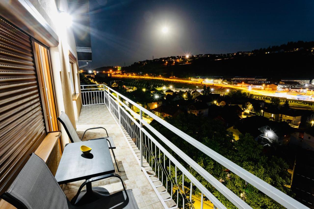 Apartment In Zlatar *