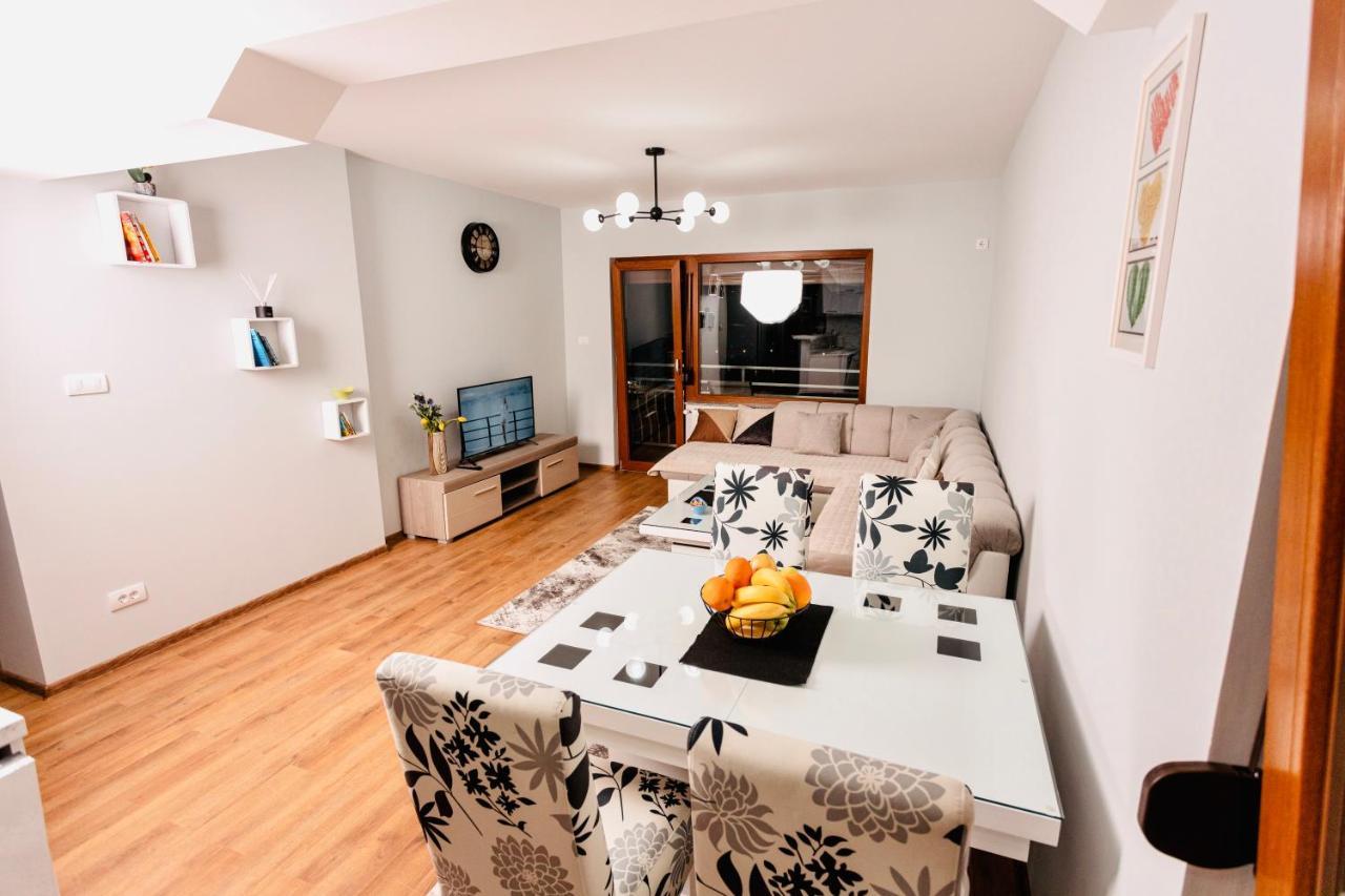 Apartment In Zlatar *